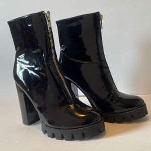 Fashion Nova Black Chunky Boots Size 7 / Treaded Heels / Moto / combat
